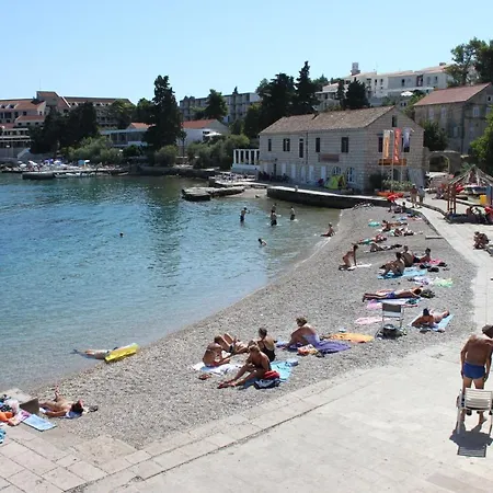Apartments And Rooms By The Sea Korcula - 9267 Gasthof Korčula