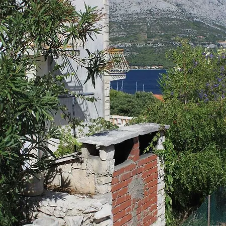 Apartments And Rooms By The Sea Korcula - 9267 Guest house